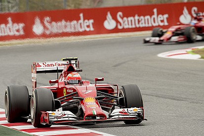 A Ferrari nem akar „drága” vízhordót csinálni Raikkönenből