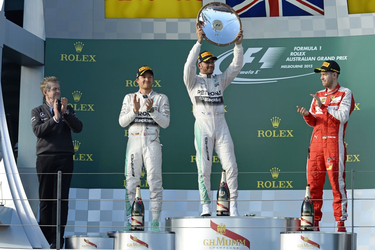 Vettel és Rosberg oda-vissza osztotta egymást Ausztráliában: kemény menet volt!