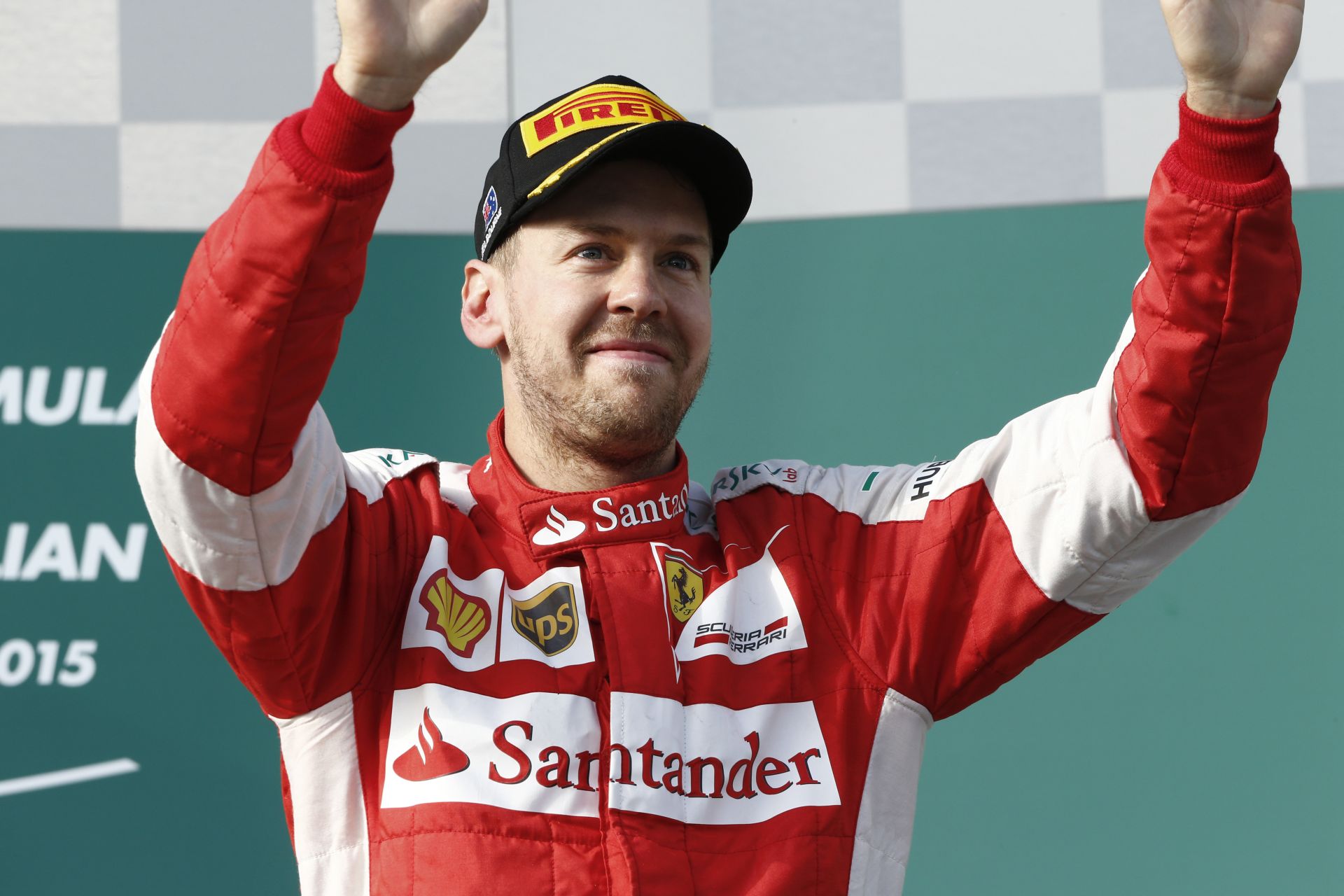Sebastian Vettel: A Ferrari megtiltaná a Mercedes látogatást?