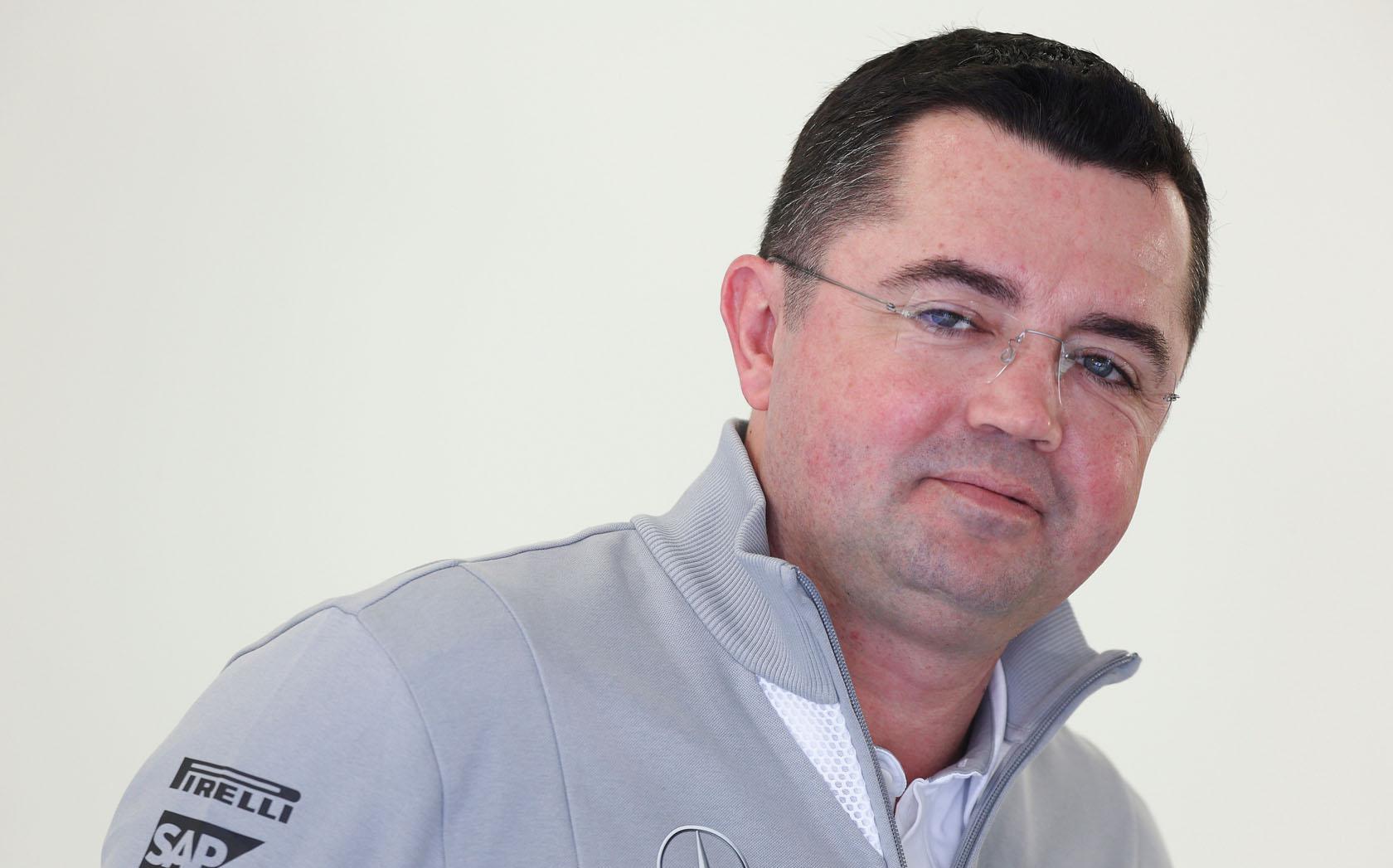 Boullier: Meglepett, hogy a Mercedes mennyivel előrébb tart