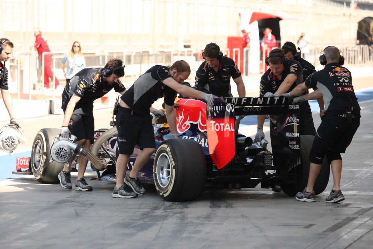 Rosberg optimista, Vettel reménykedik: egy kis hiba, és lebénul az RB10