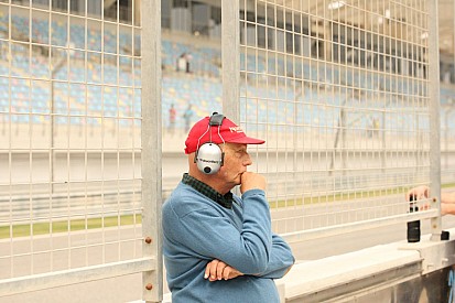 Maximum hat futamig tarthat a Mercedes előnye: ne írjuk le a riválisokat