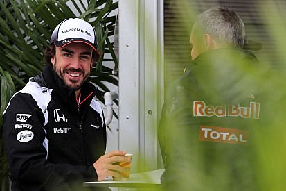 Alonso: "No es improbable luchar por el mundial en 2017"