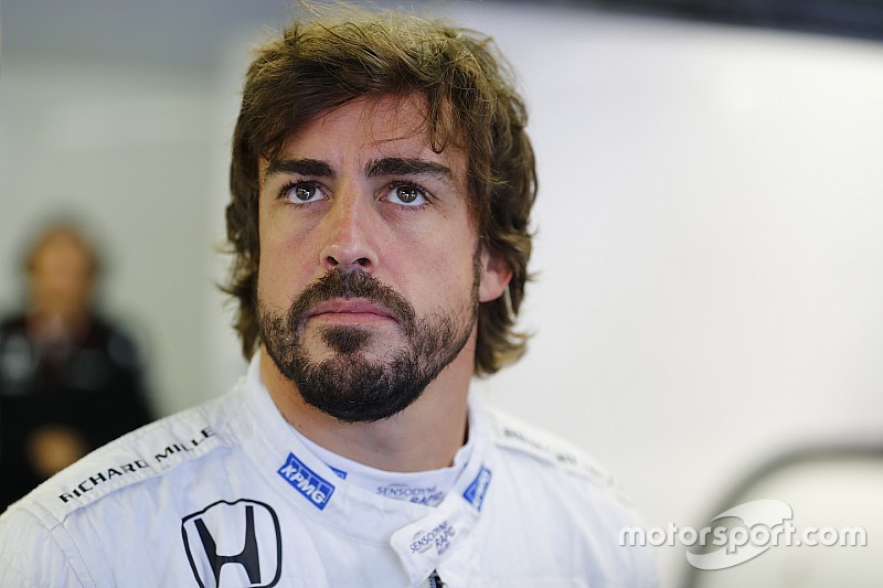 Alonso wil dat McLaren 2016-bolide blijft doorontwikkelen