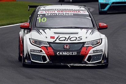 Oschersleben, Libere 2: Morbidelli il migliore prima della pioggia