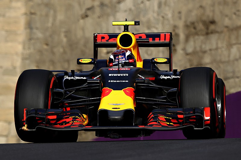 Мала притискна сила призвела до проблем з гумою у Red Bull