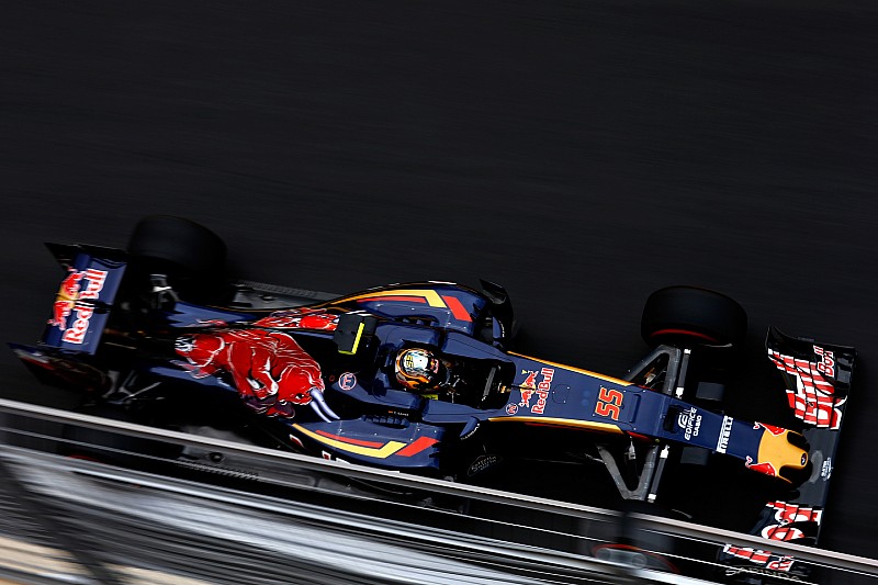 Тост сподівається, що Сайнс залишиться в Toro Rosso у 2017 році
