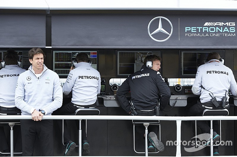 F1车手对无线电禁令态度不一