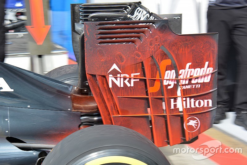 McLaren: rimandata l'ala posteriore con le paratie soffianti