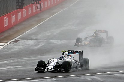 Bottas décrit "l'une de ses pires courses" et "est désolé" pour Williams