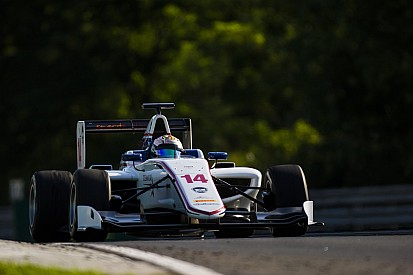 Parry se impone en Hungría en la primera de GP3