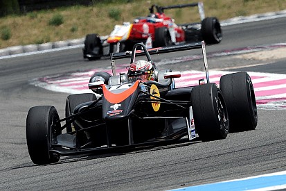 Antoni Ptak centra il primo successo in Gara 2 a Silverstone