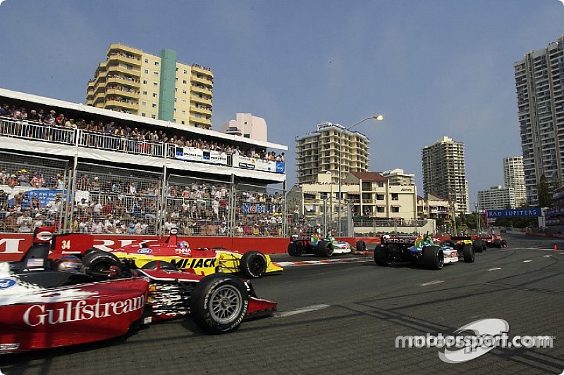 IndyCar quiere carrera en Surfers Paradise, pero en febrero