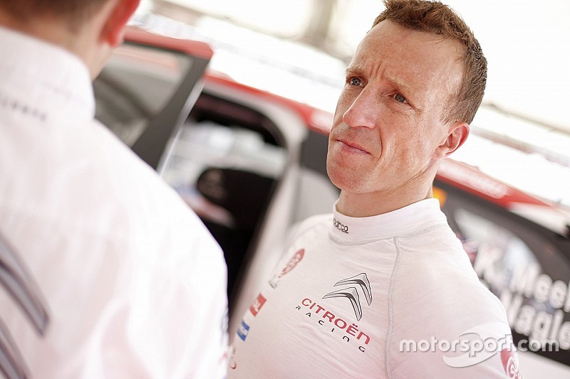 Finlandia, PS5: Meeke va in fuga, Tanak rompe una sospensione!