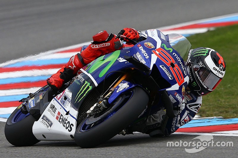 Brno, Libere 3: Lorenzo da record e imprendibile. Rossi quinto