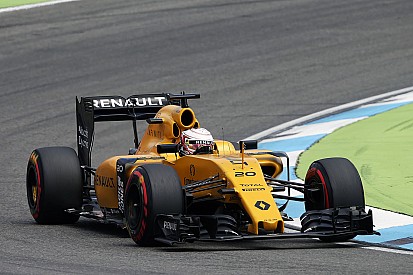Magnussen cree que hay otras opciones de seguir en F1