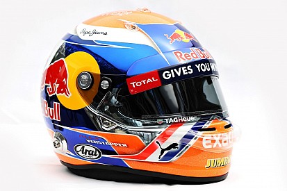 Verstappen con casco naranja en Spa