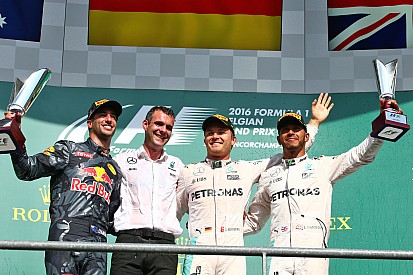 Formel 1 in Spa: Sechster Saisonsieg von Nico Rosberg, heftiger Unfall von Kevin Magnussen