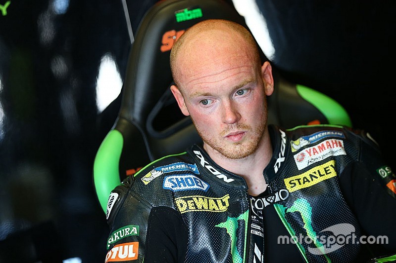 Bradley Smith moet nogmaals onder het mes