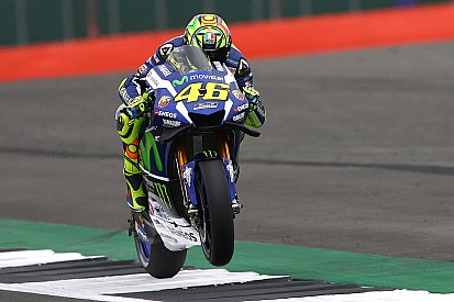 Lorenzo en Rossi weinig wijzer over nieuwe chassis en swingarm