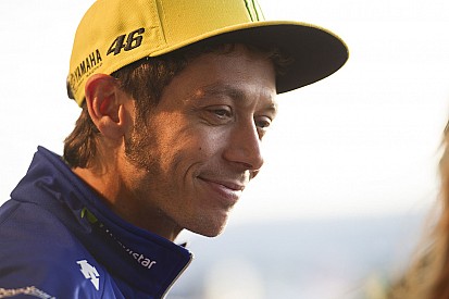 Rossi: "Tre piloti sono più veloci su asciutto. Fondamentale il warm up"