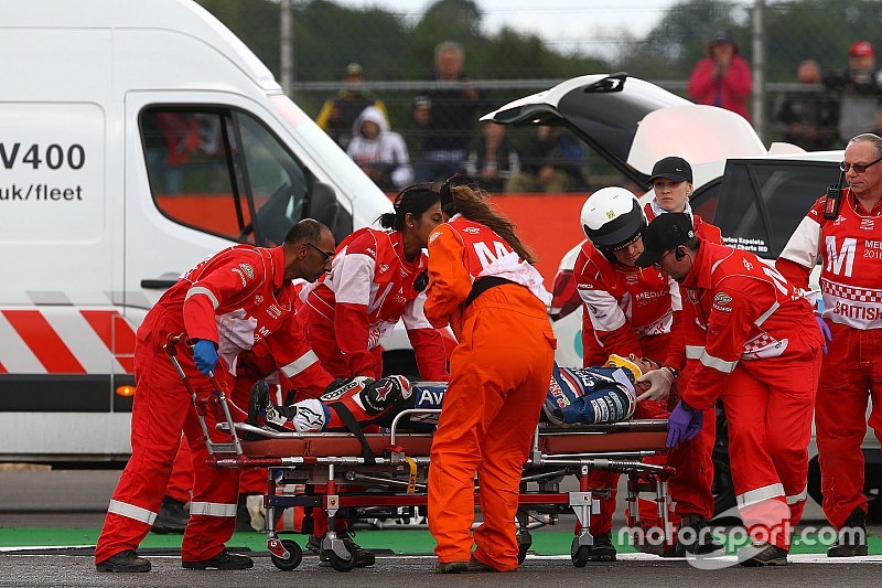 Alami cedera, Baz digantikan Fores di Misano
