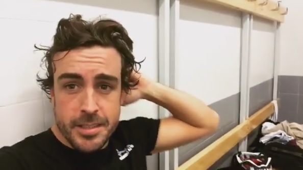 Kiderült, ki Alonso különleges vendége: együtt gokartoztak ma