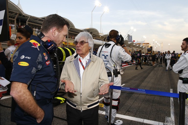 Ecclestone és a Heineken - a brit milliárdos meghúzta a sörösüveget!