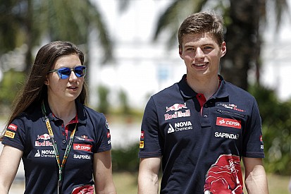 Victoria Verstappen: micsoda szempillák?!