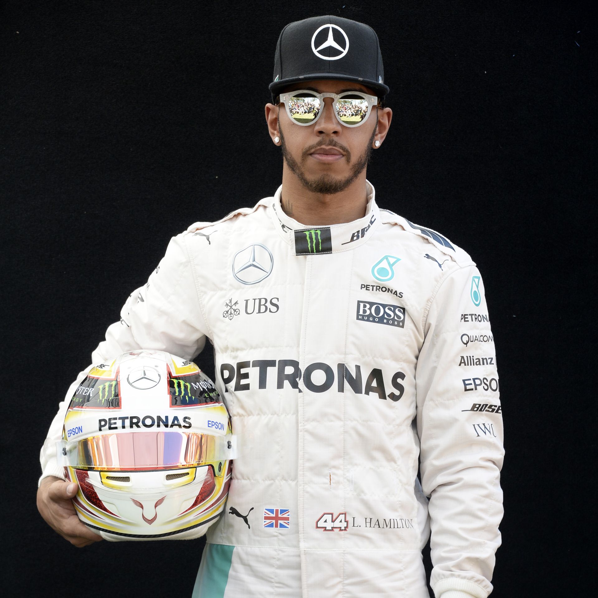 Hamilton és az új LaFerrari szuper-autója Los Angelesben