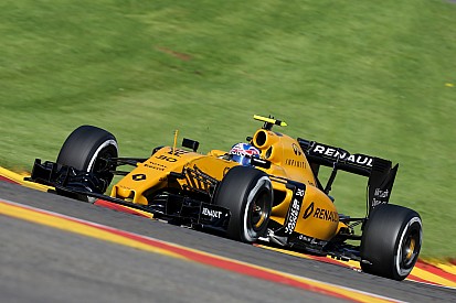 Анализ: как в Renault планируют оставить позади провальный 2016-й