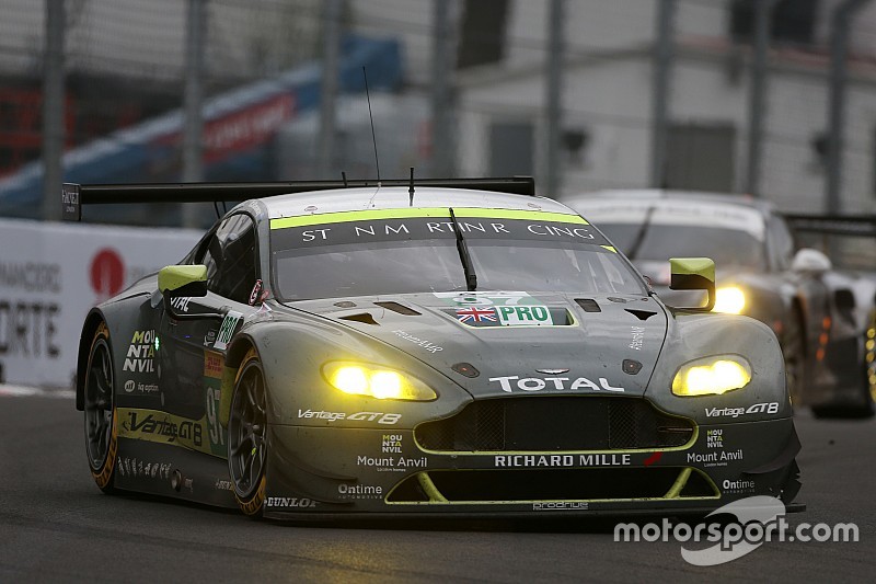 Aston Martin da Austin con i restrittori da 29,4mm