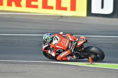 WSBK Lausitzring: Davies vermorzelt concurrentie, Van der Mark klimt naar zes