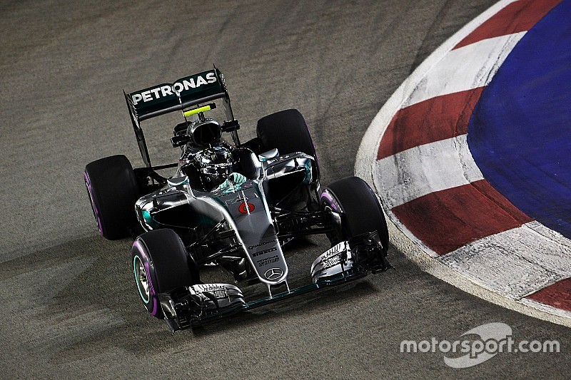 Rosberg, adelante en el último entrenamiento de Singapur