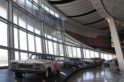 Le Hall of Fame de la NASCAR détérioré durant les émeutes