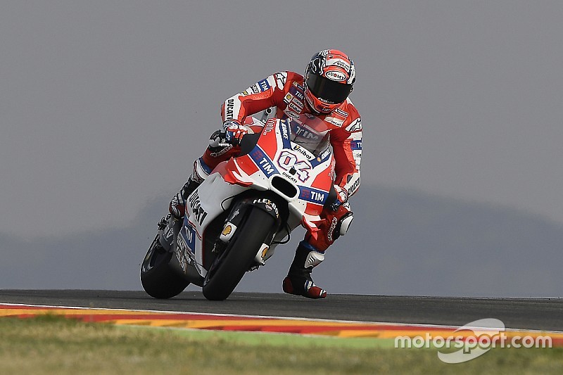 Dovizioso costretto a mollare: vuole risposte da Michelin e Ducati