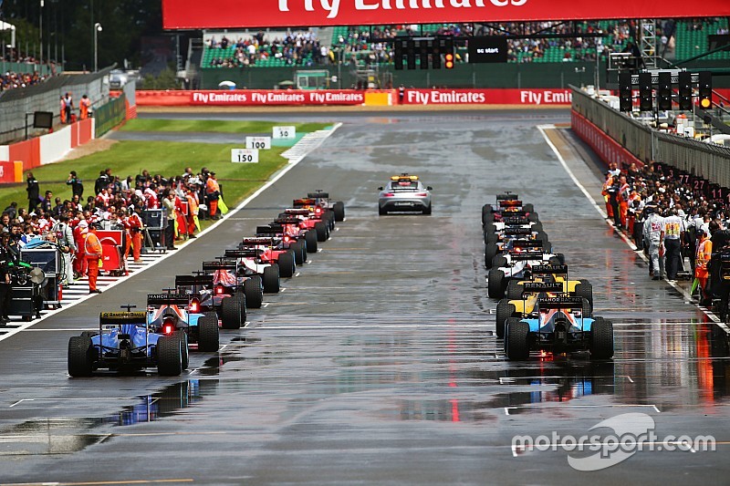La F1 tendrá salidas normales en condiciones de lluvia en 2017