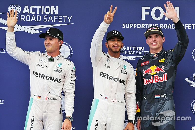 Formel 1 in Sepang: Lewis Hamilton auf Pole-Position, Sebastian Vettel nur Fünfter