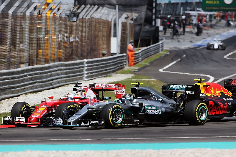 ロズベルグ「4回もタイトルを獲ったドライバーにTボーンクラッシュされた」:F1マレーシアGP決勝