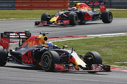 Videón a két Red Bull parádés csatája: gyönyörű!