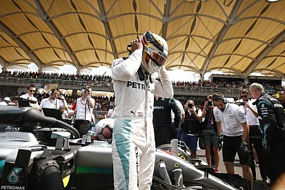 Már 23 pont Rosberg előnye Hamilton előtt: Ricciardo lesz a harmadik?