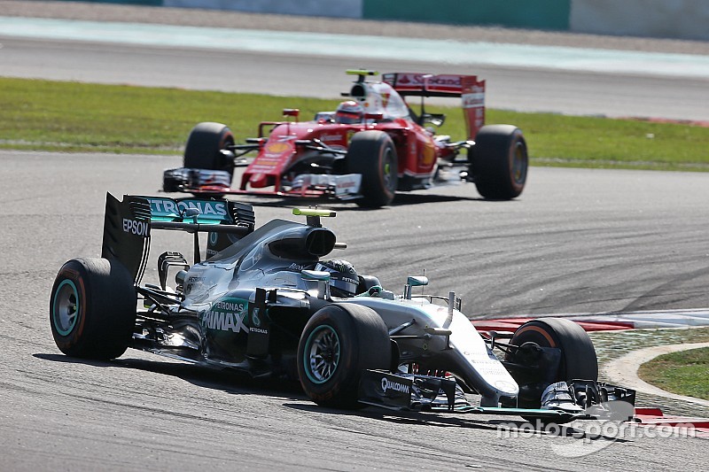 Räikkönen apunta a los modos del motor como la ventaja de Mercedes