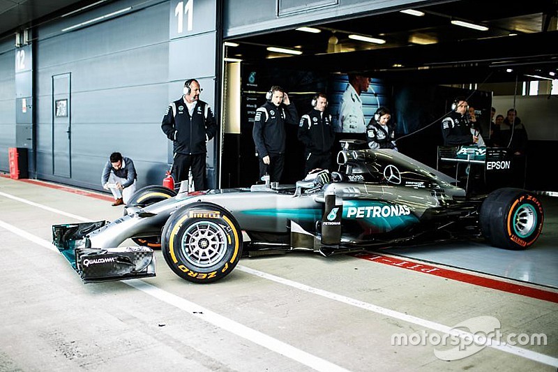 Tes F1 bersama Mercedes, Lorenzo: “Mimpi yang menjadi kenyataan”