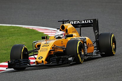 Reprimenda per Magnussen e Massa: troppo lenti rientrando ai box in Q1