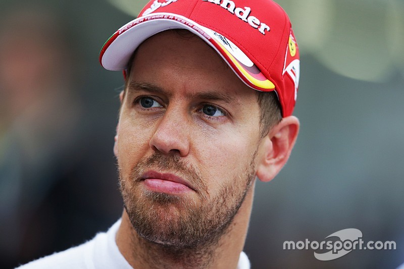 Vettel difende la Ferrari: