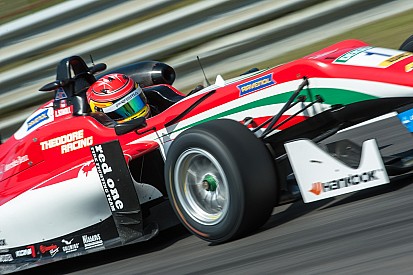 F3 Hockenheim: Stroll en Eriksson verdelen poles voor seizoensafsluiter