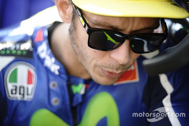Pese a caída, Valentino Rossi agradece apoyo a fans