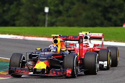 Verstappen - Ils veulent qu'on les aide à me dépasser !