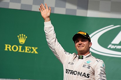 Horner: "Hamilton moet drie finales rijden"
