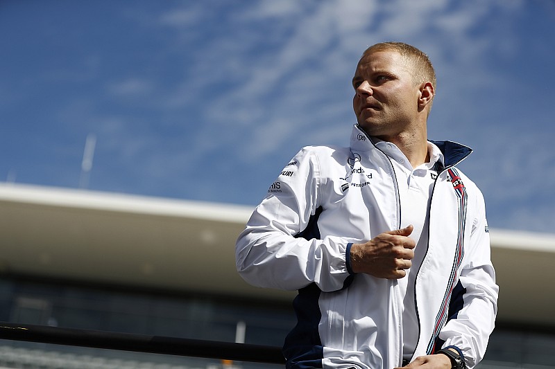 Williams не в состоянии сражаться с ведущими командами, признал Боттас